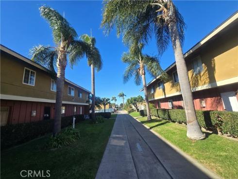 624 S Sullivan 6D Street, Santa Ana, CA