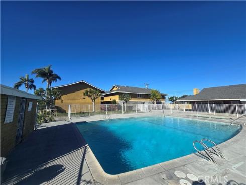 624 S Sullivan 6D Street, Santa Ana, CA