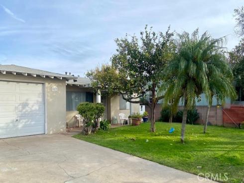 523  Fairlawn  , Santa Ana, CA