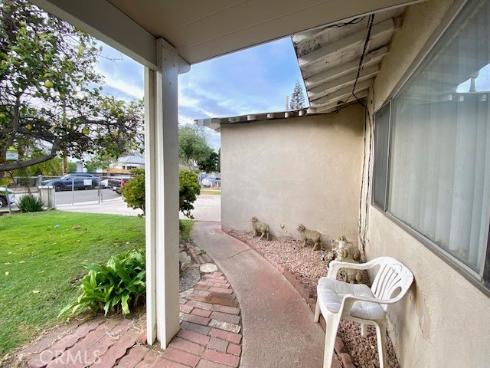 523  Fairlawn  , Santa Ana, CA