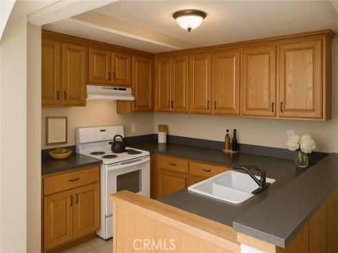 631 S Fairview 4F Street, Santa Ana, CA