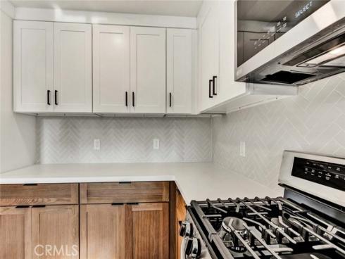 1226 W Walnut Street, Santa Ana, CA