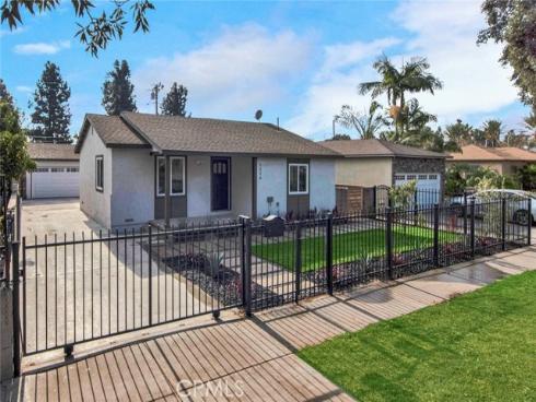 1226 W Walnut Street, Santa Ana, CA
