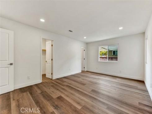 1226 W Walnut Street, Santa Ana, CA