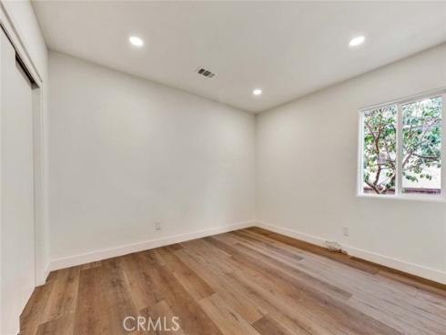 1226 W Walnut Street, Santa Ana, CA