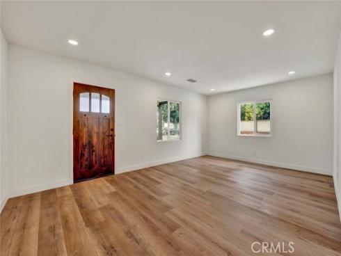 1226 W Walnut Street, Santa Ana, CA