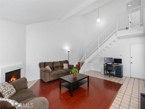 2501 W Sunflower A6 Avenue, Santa Ana, CA