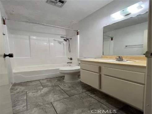 471 W Alton B Avenue, Santa Ana, CA