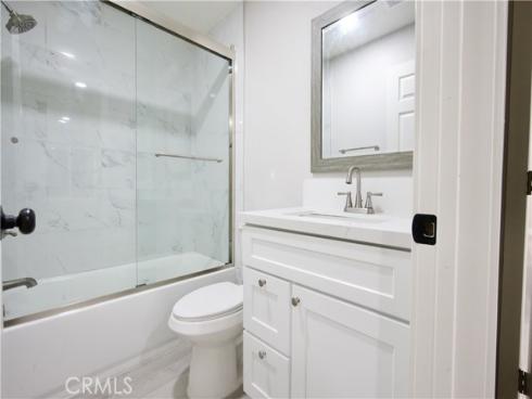 700 W 3rd  A108  Street, Santa Ana, CA