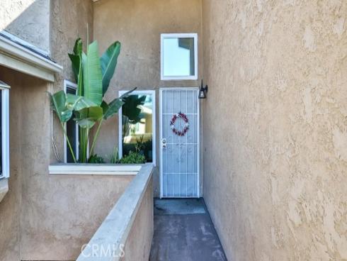 3932 W 5th  202  Street, Santa Ana, CA