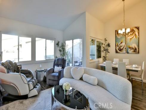 3932 W 5th 202 Street, Santa Ana, CA