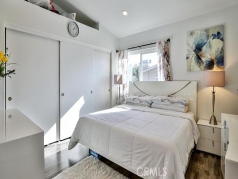 3932 W 5th 202 Street, Santa Ana, CA