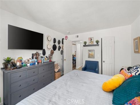 1101 W Macarthur 195 Boulevard, Santa Ana, CA