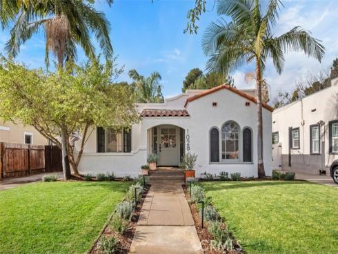 1028 N Olive Street, Santa Ana, CA