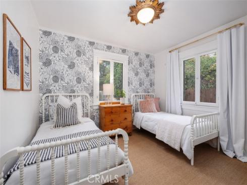 1028 N Olive Street, Santa Ana, CA