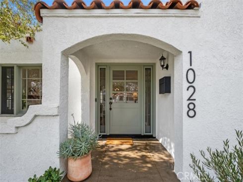 1028 N Olive Street, Santa Ana, CA