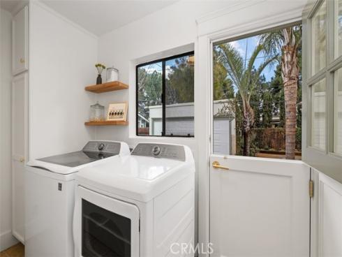 1028 N Olive Street, Santa Ana, CA