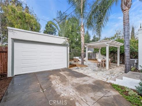 1028 N Olive Street, Santa Ana, CA