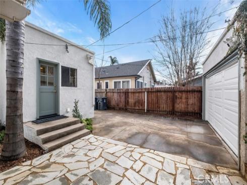 1028 N Olive Street, Santa Ana, CA