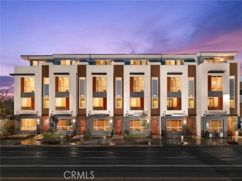 1810 E. 1st Street 100 , Santa Ana, CA