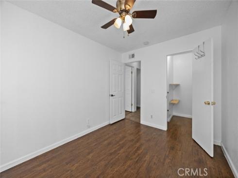 1709 Normandy 32-D Place, Santa Ana, CA