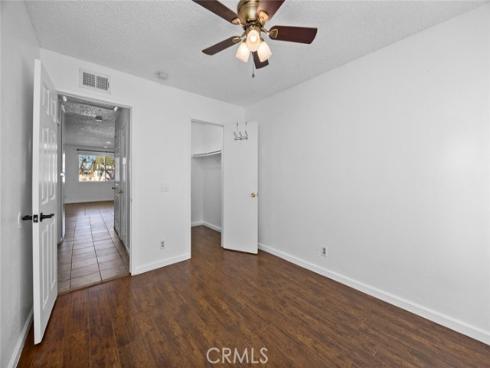 1709 Normandy 32-D Place, Santa Ana, CA