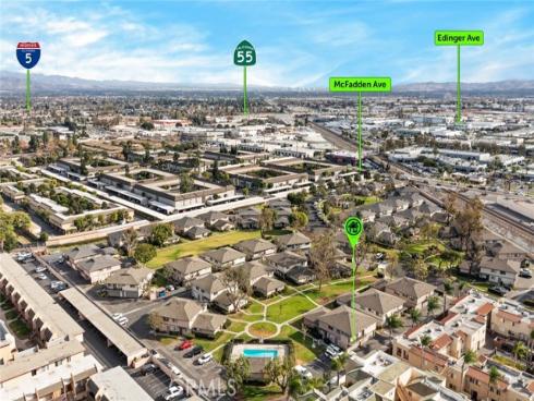 1709 Normandy 32-D Place, Santa Ana, CA