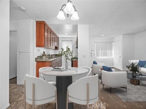 1709 Normandy 32-D Place, Santa Ana, CA