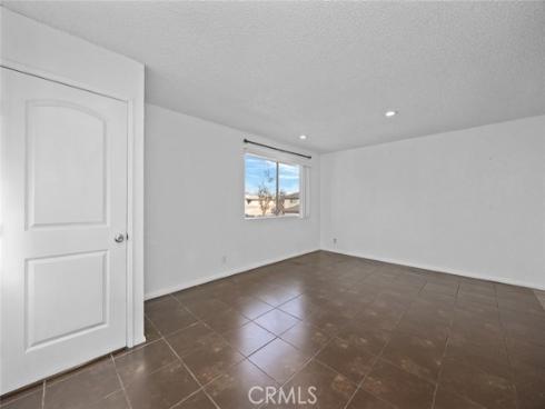 1709 Normandy 32-D Place, Santa Ana, CA