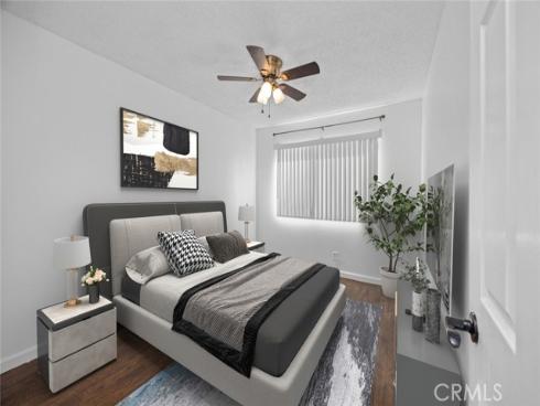 1709 Normandy 32-D Place, Santa Ana, CA