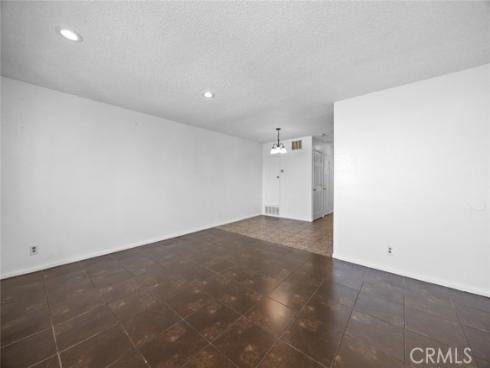 1709 Normandy 32-D Place, Santa Ana, CA