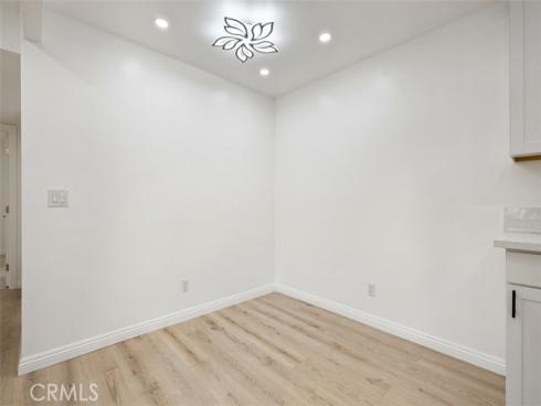 1101 W Macarthur 304 Boulevard, Santa Ana, CA