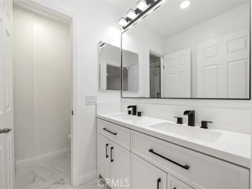 1101 W Macarthur 304 Boulevard, Santa Ana, CA