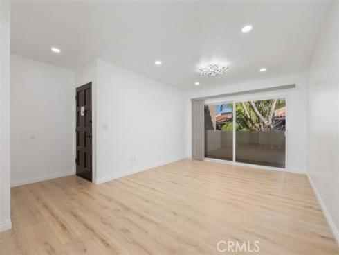 1101 W Macarthur 304 Boulevard, Santa Ana, CA