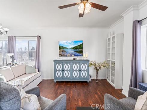 1323 N Spurgeon 4B Street, Santa Ana, CA