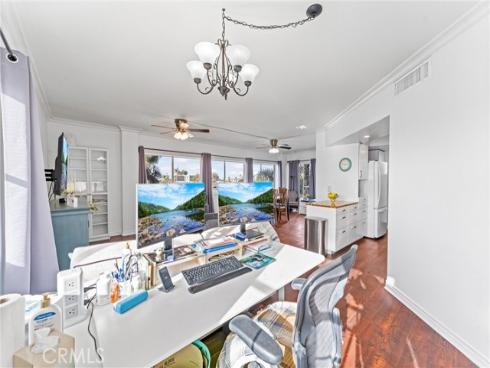 1323 N Spurgeon 4B Street, Santa Ana, CA