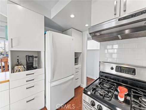 1323 N Spurgeon 4B Street, Santa Ana, CA