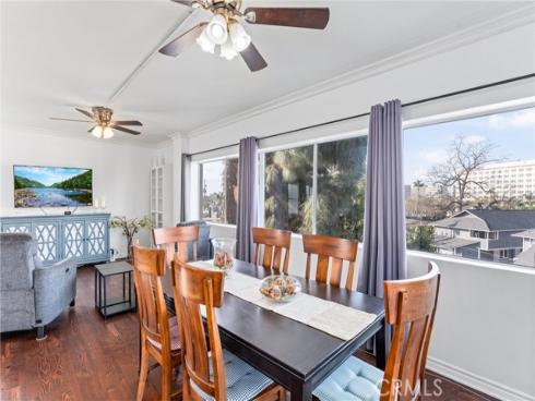 1323 N Spurgeon 4B Street, Santa Ana, CA