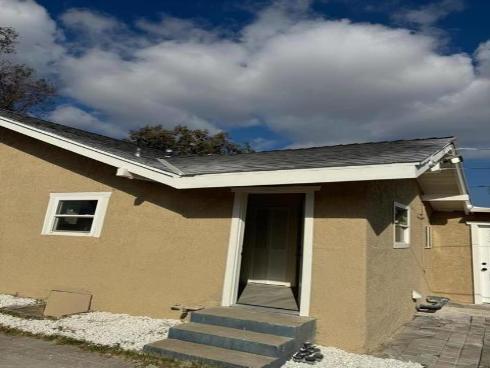 1435 Orange Avenue, Santa Ana, CA