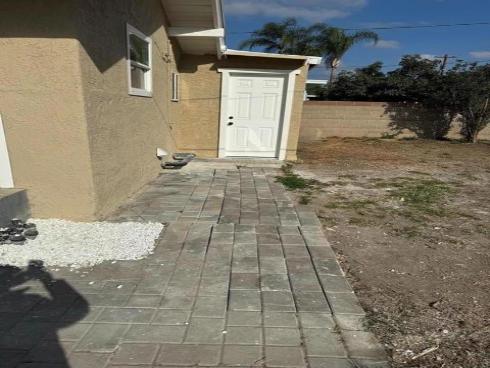 1435 Orange Avenue, Santa Ana, CA