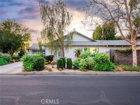 1363 E 21st Street , Santa Ana, CA