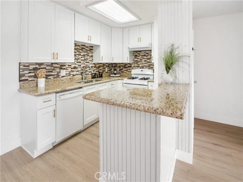 1001 W Macarthur 64 Boulevard, Santa Ana, CA