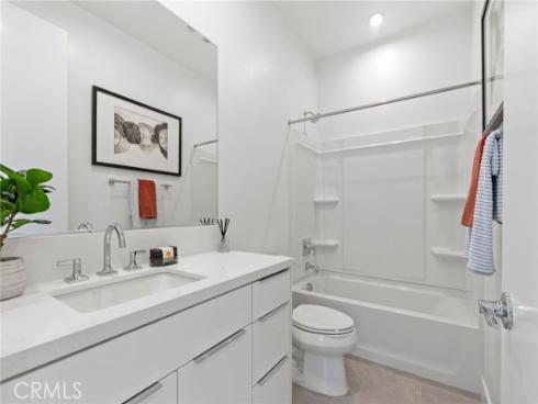 601 S Lyon   Street, Santa Ana, CA