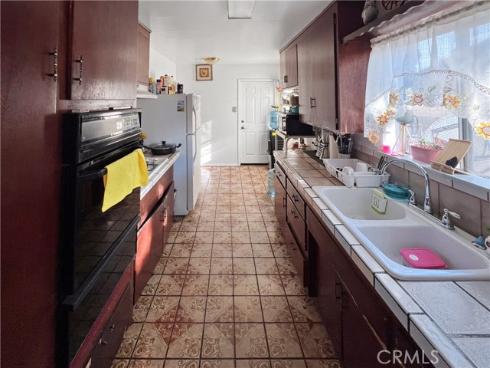 1820 S Marine Street, Santa Ana, CA