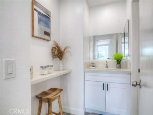 600 W 3rd  A311  Street, Santa Ana, CA