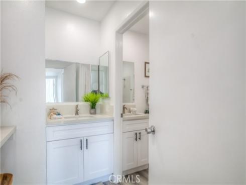 600 W 3rd  A311  Street, Santa Ana, CA