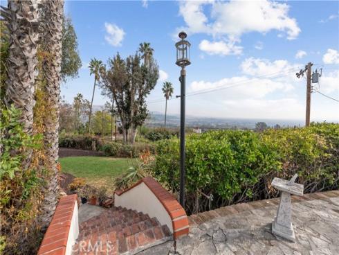 11211 Vista Del Lago , Santa Ana, CA