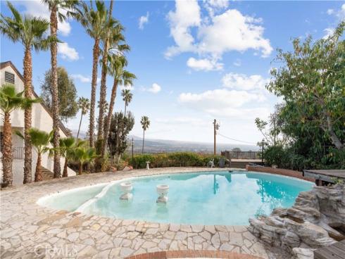 11211 Vista Del Lago , Santa Ana, CA