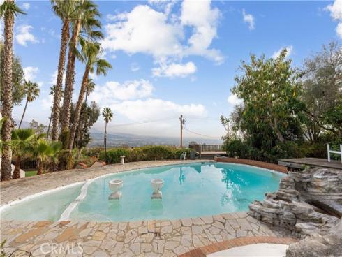 11211 Vista Del Lago , Santa Ana, CA