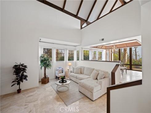 11211 Vista Del Lago , Santa Ana, CA